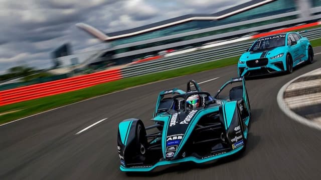 Jaguar Racing artwork 5