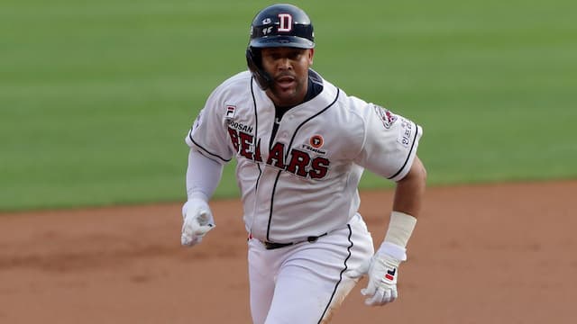 Doosan Bears artwork 6